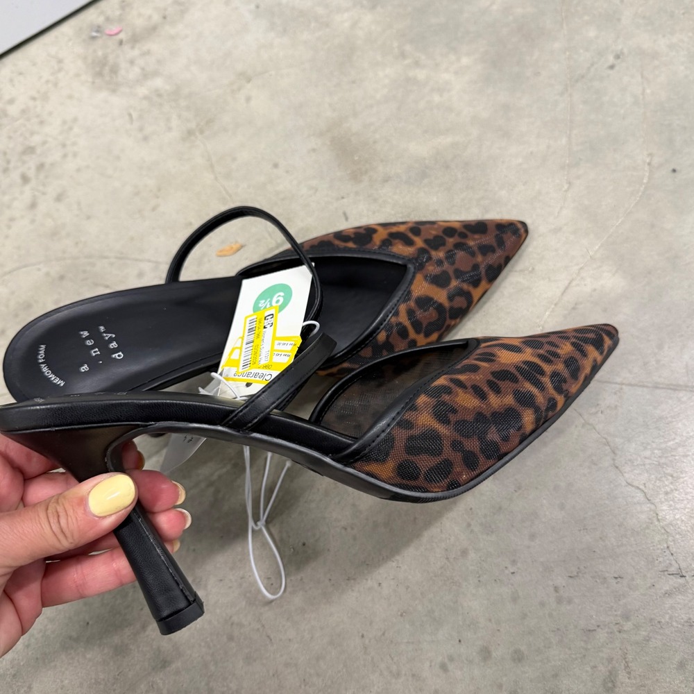 A New Day Leopard Mesh Pointed Toe Mule Heels Memory Foam Black Brown 9.5‎